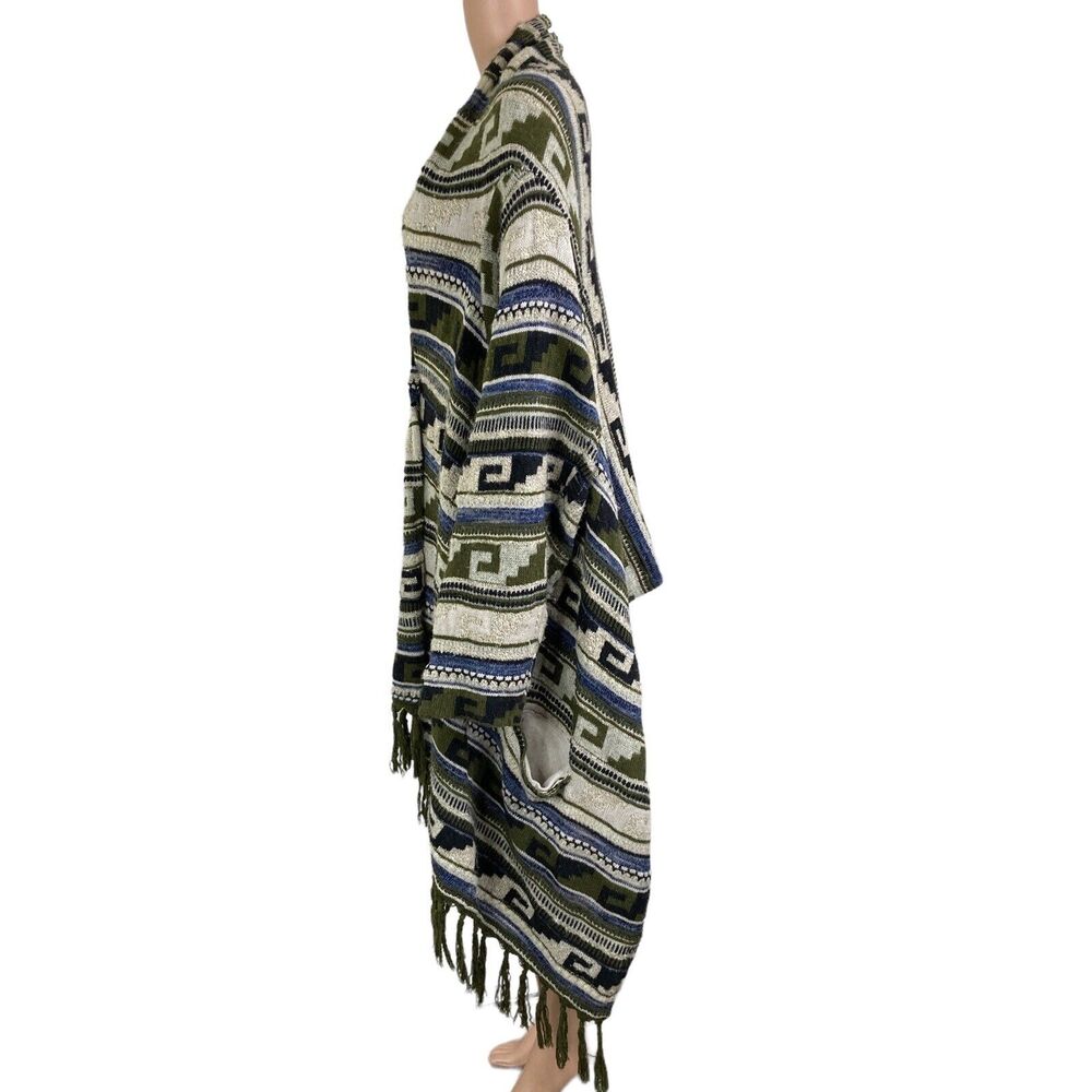 Women's Multicolor Patterned Sweater - Picture 8 of 9